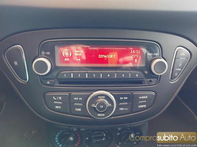 OPEL Corsa usata, con Bluetooth