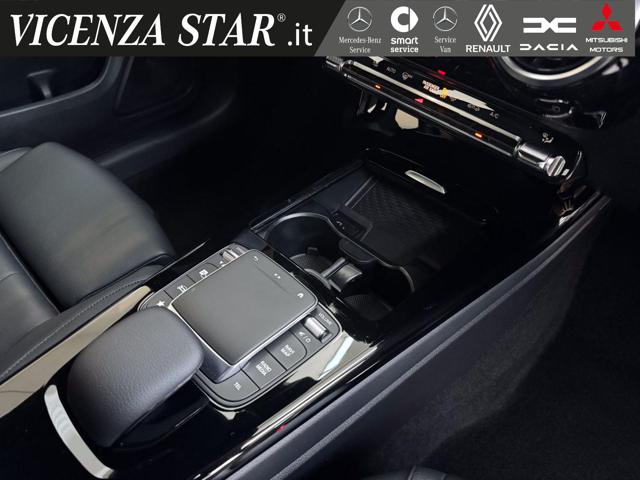 MERCEDES-BENZ CLA 180 usata, con Sedile posteriore sdoppiato