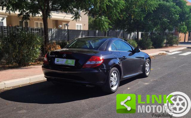 MERCEDES-BENZ SLK 200 usata, con Airbag