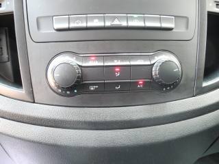 MERCEDES-BENZ Vito usata, con Sensori di parcheggio anteriori