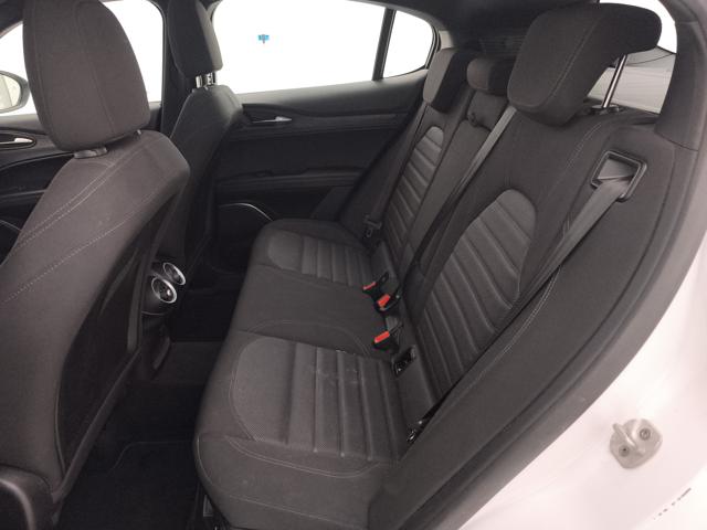 ALFA ROMEO Stelvio usata, con Portellone posteriore elettrico
