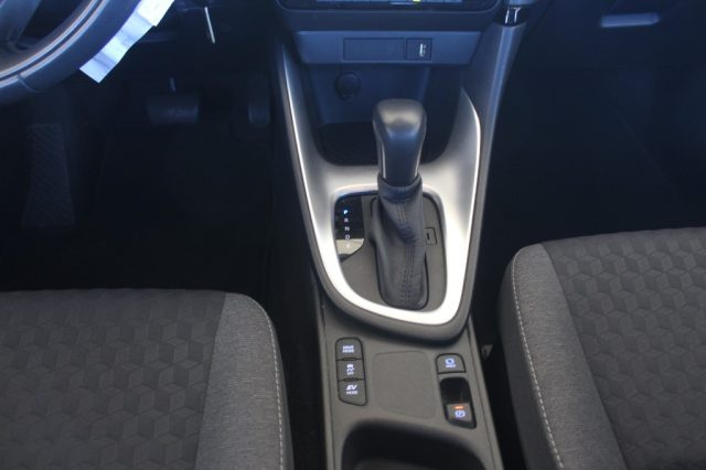 TOYOTA Yaris usata, con Bluetooth