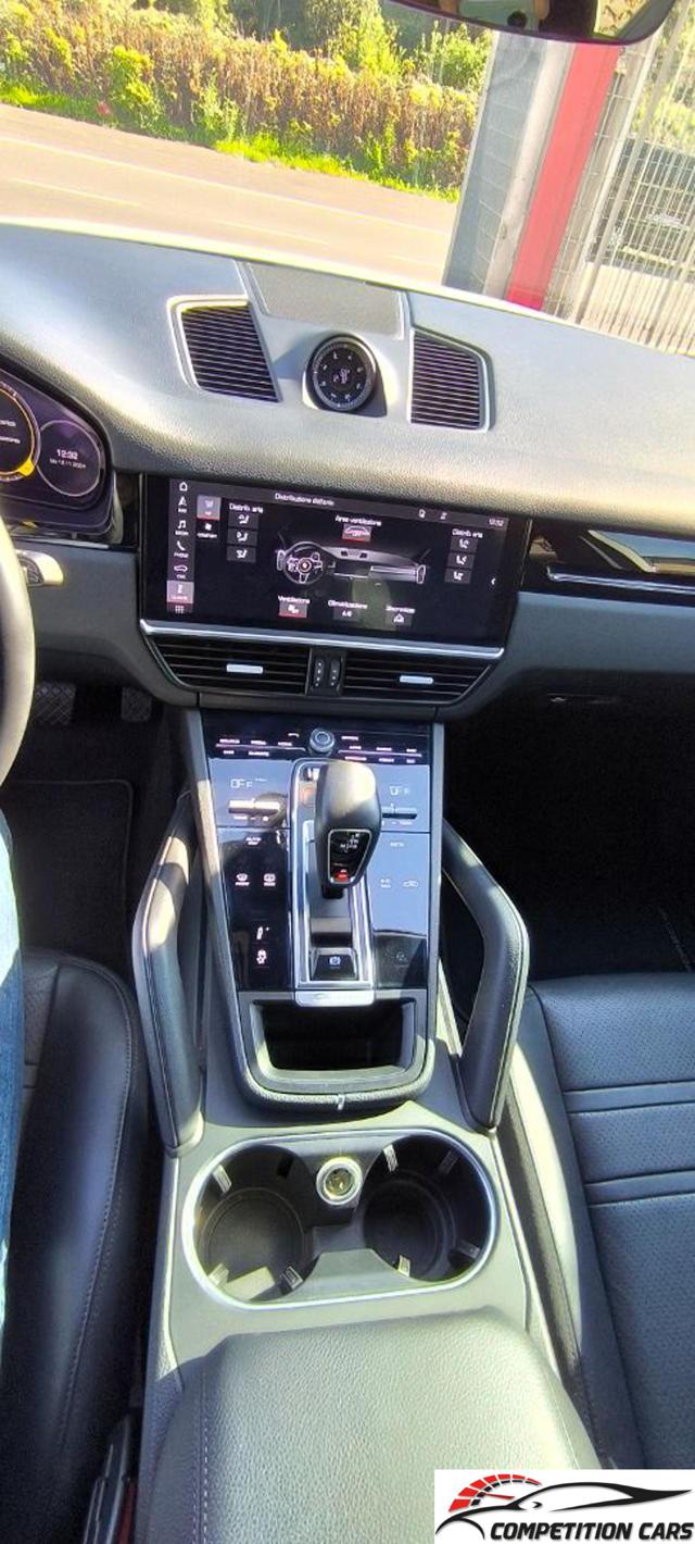 PORSCHE Cayenne usata, con Interni in pelle
