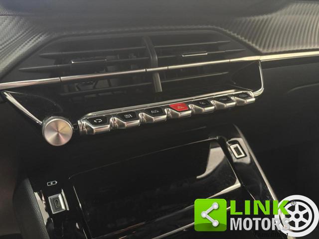 PEUGEOT 2008 usata, con Fari LED