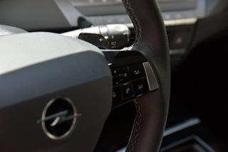 OPEL Astra usata, con Specchietti laterali elettrici