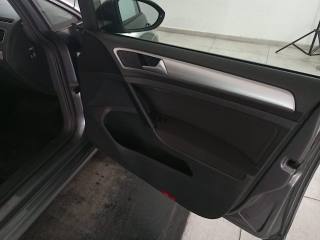 VOLKSWAGEN Golf usata, con Sound system