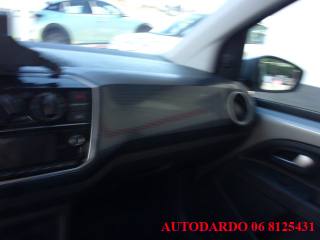 VOLKSWAGEN up! usata 19