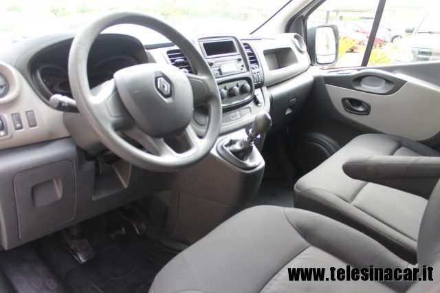 RENAULT usata 6