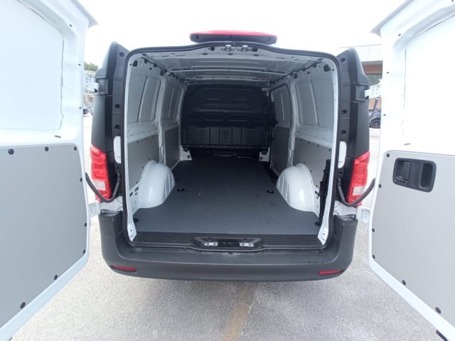 MERCEDES-BENZ Vito usata, con Climatizzatore