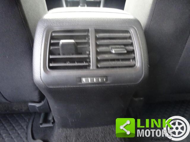 VOLKSWAGEN Golf usata, con Sensori di parcheggio posteriori