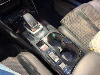 PEUGEOT 2008 usata, con Specchietti laterali elettrici