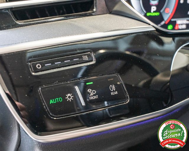 AUDI A8 usata, con Lettore CD