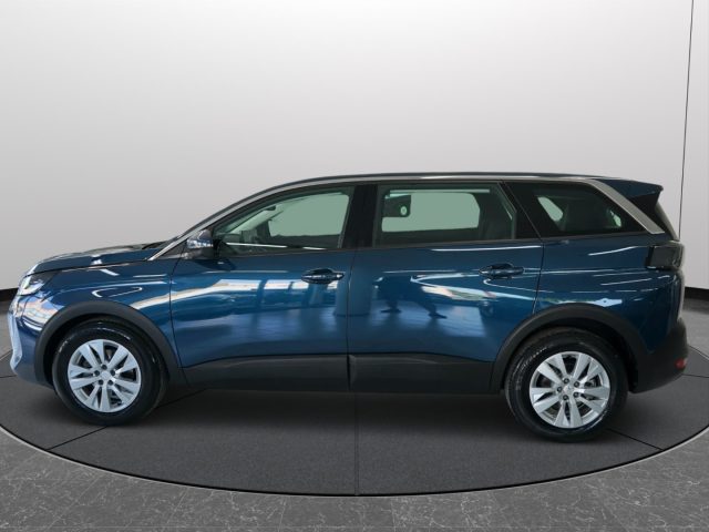 PEUGEOT 5008 usata, con Sedile posteriore sdoppiato