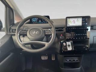 HYUNDAI Staria usata, con Cruise Control