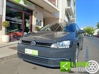 VOLKSWAGEN Golf usata, con Airbag testa