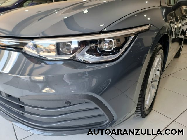 VOLKSWAGEN Golf usata, con Luci diurne LED