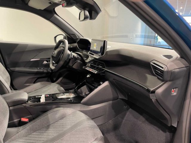 PEUGEOT 2008 usata, con Airbag testa