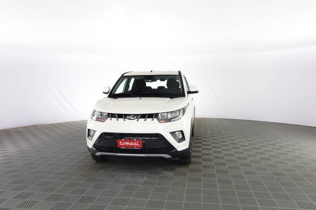 MAHINDRA KUV100 usata 0