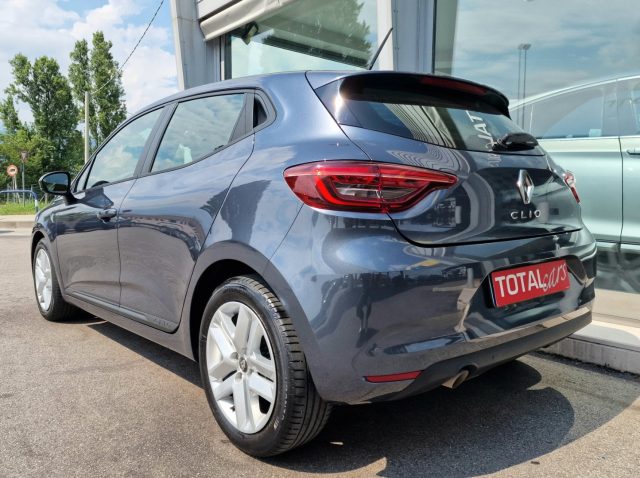 RENAULT Clio usata, con Autoradio