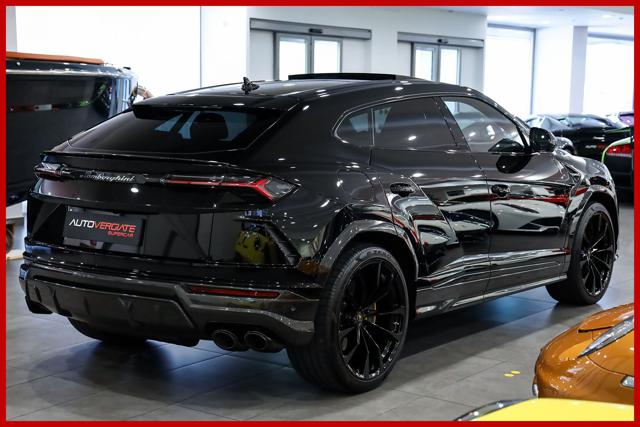 LAMBORGHINI Urus usata, con Autoradio