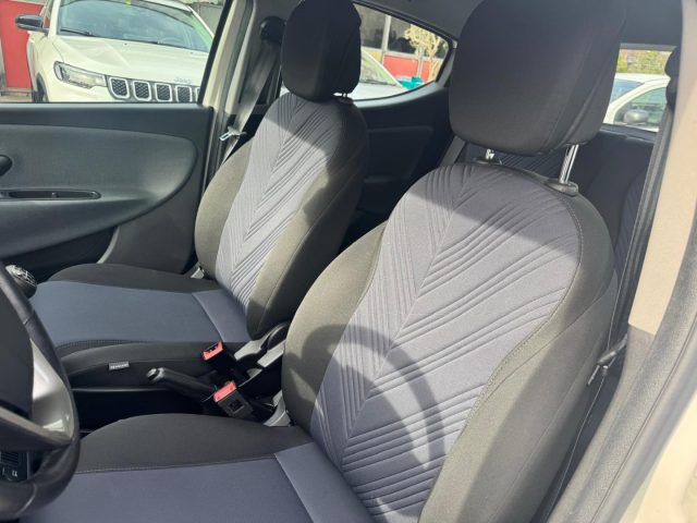 LANCIA Ypsilon usata, con Sedile posteriore sdoppiato
