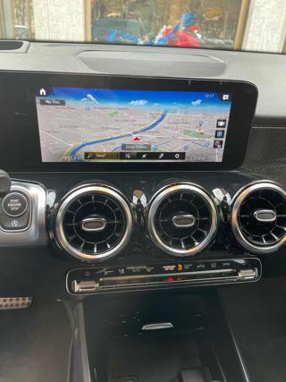 MERCEDES-BENZ GLB 200 usata, con Interni in pelle