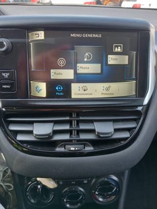 PEUGEOT 208 usata, con ESP