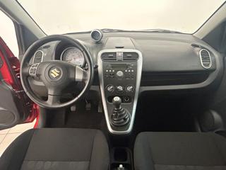 SUZUKI Splash usata, con Autoradio