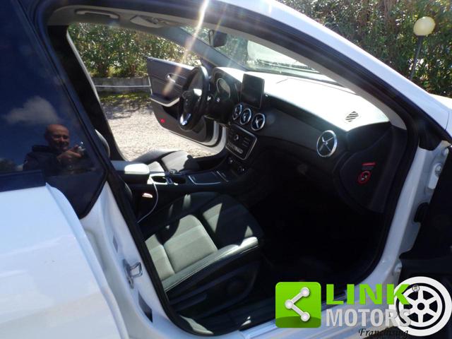 MERCEDES-BENZ CLA 180 usata 33