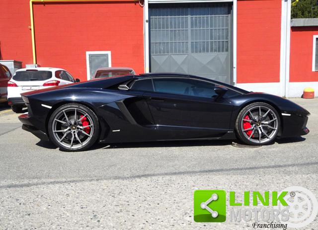 LAMBORGHINI Aventador usata, con Airbag