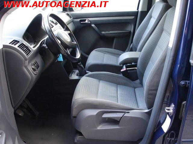 VOLKSWAGEN Touran usata 7