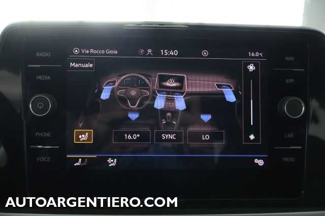 VOLKSWAGEN T-Roc usata, con USB