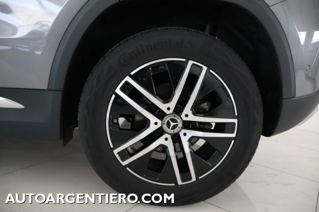 MERCEDES-BENZ GLA 200 usata, con Sedile posteriore sdoppiato