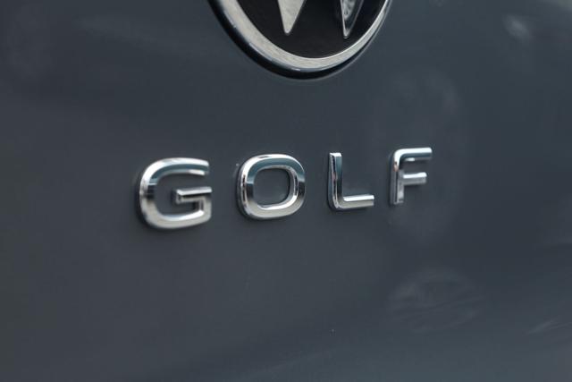 VOLKSWAGEN Golf usata, con Frenata d