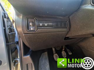 PEUGEOT 308 usata, con Sensori di parcheggio anteriori