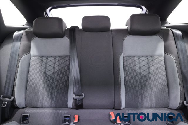 VOLKSWAGEN Taigo usata, con Sensore di luce