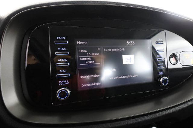 TOYOTA Aygo X usata 12