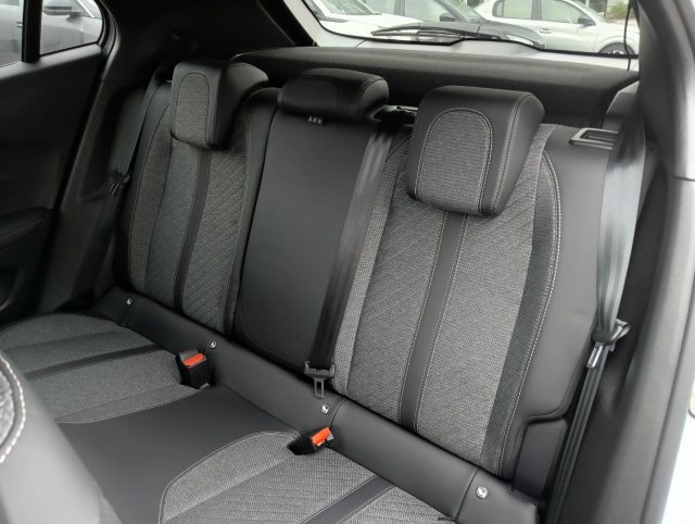 PEUGEOT 2008 usata, con Cerchi in lega