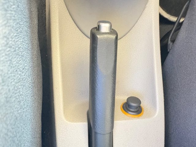 RENAULT Modus usata, con Specchietti laterali elettrici