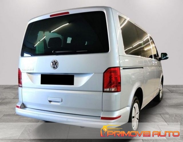 VOLKSWAGEN Caravelle usata 10