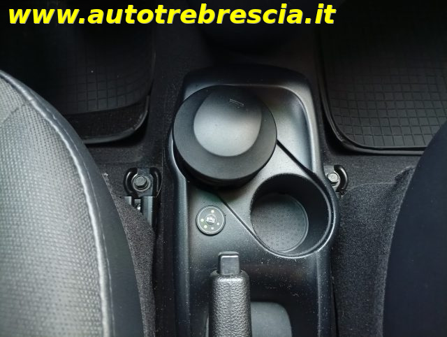 HYUNDAI i10 usata 9