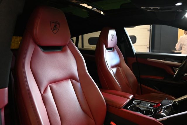LAMBORGHINI Urus usata 40