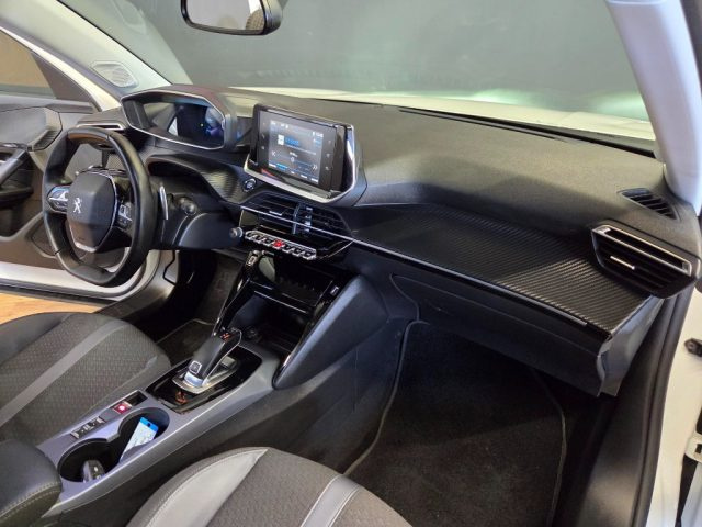PEUGEOT 2008 usata, con Specchietti laterali elettrici