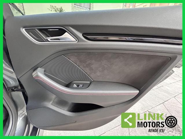 AUDI RS usata, con Airbag testa