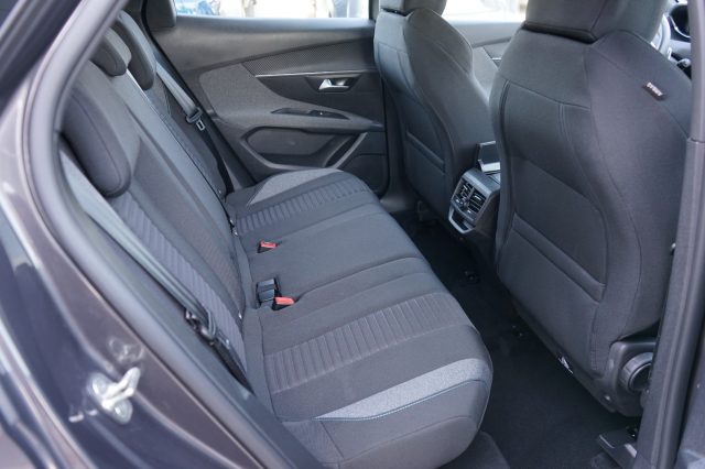 PEUGEOT 3008 usata, con Autoradio digitale
