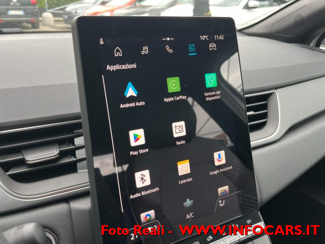 RENAULT Captur usata, con Volante in pelle