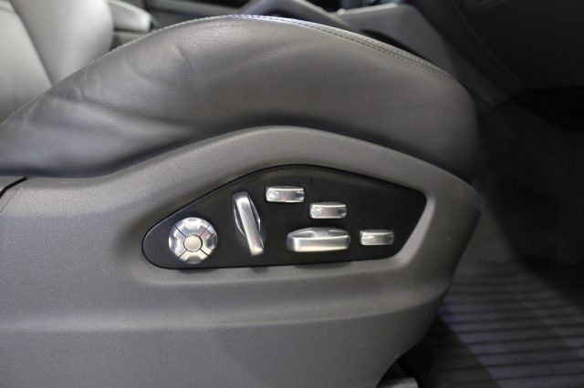 PORSCHE Cayenne usata 14