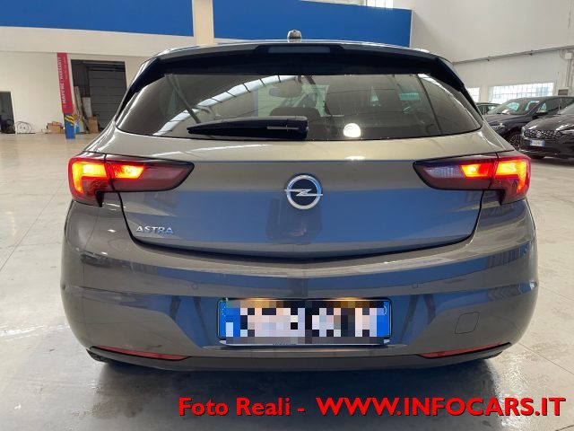 OPEL Astra usata, con Climatizzatore