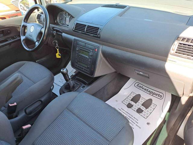VOLKSWAGEN Sharan usata, con Pneumatici quattro stagioni