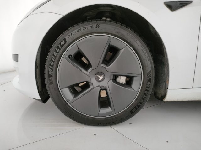 TESLA Model 3 usata, con USB